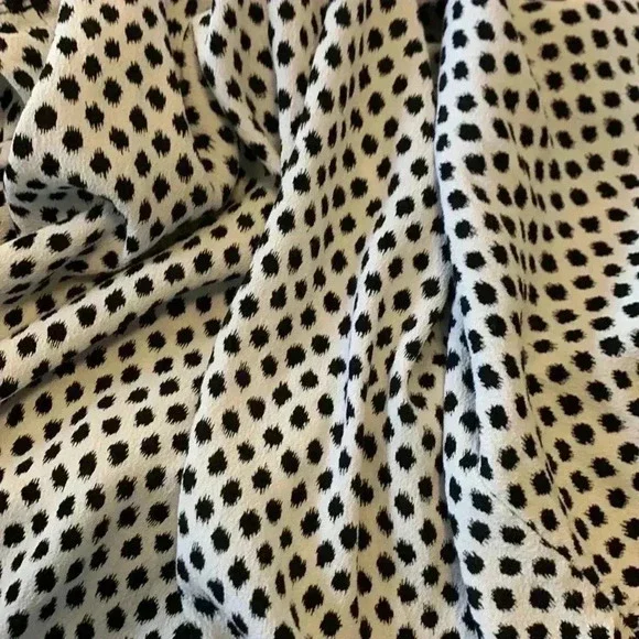 Lord & Taylor,  light, airy and flowing tunic, white with black pattern and trim - Picture 10 of 10